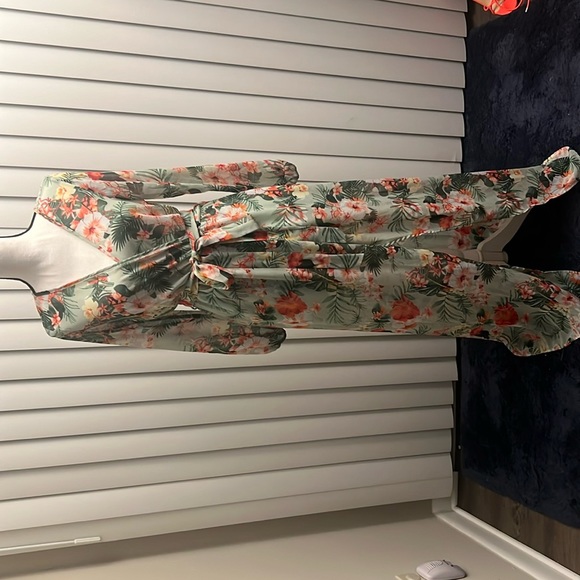 Fashion Nova Spring Maxi Dress - Perfect for EASTER! - Picture 5 of 10